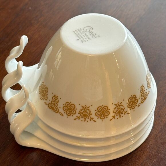 4 Vtg Corelle Butterfly Gold Hook Handle Coffee Tea Cup 6oz Stackable 70s MCM - Picture 3 of 10